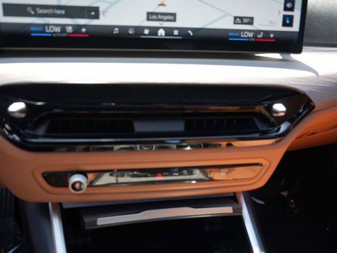 Used 2025 BMW i4 xDrive40i w/ Premium Package AWD/4WD image 21