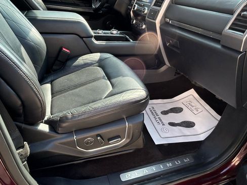 Used 2020 Ford Expedition Platinum AWD/4WD image 12