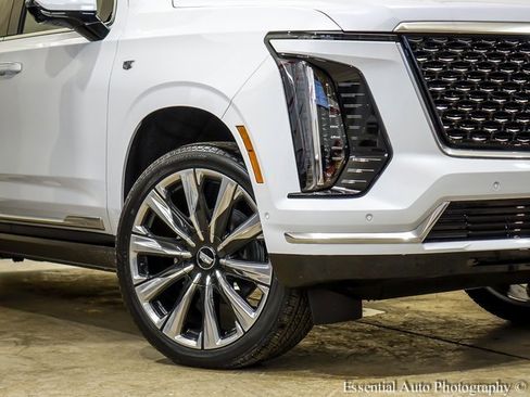 New 2026 Cadillac Escalade Luxury w/ Touring Package image 3