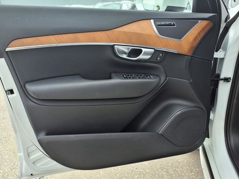 Certified 2024 Volvo XC90 B6 Plus w/ Protection Package Premier image 23