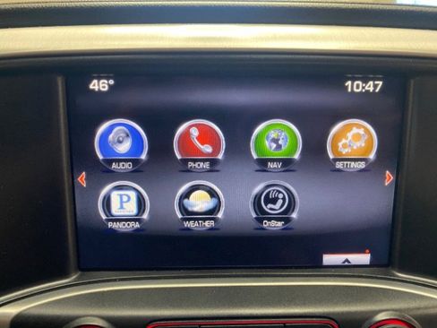 Used 2014 GMC Sierra 1500 SLT w/ SLT Crew Cab Value Package image 27