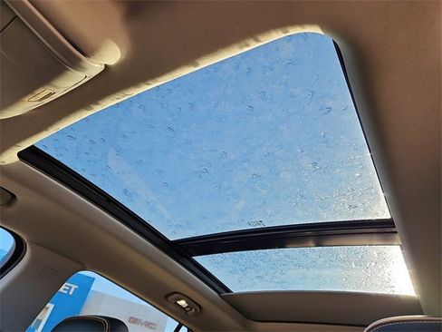 Used 2022 GMC Terrain AT4 image 20