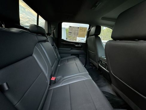 Used 2023 GMC Sierra 1500 SLT AWD/4WD image 29