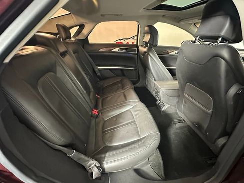 Used 2013 Lincoln MKZ image 19