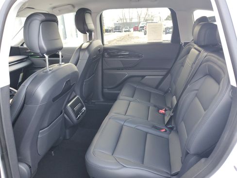 New 2026 Lincoln Nautilus Premier image 27