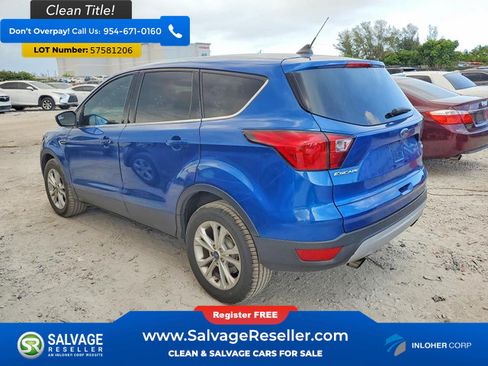 Used 2019 Ford Escape SE FWD image 3