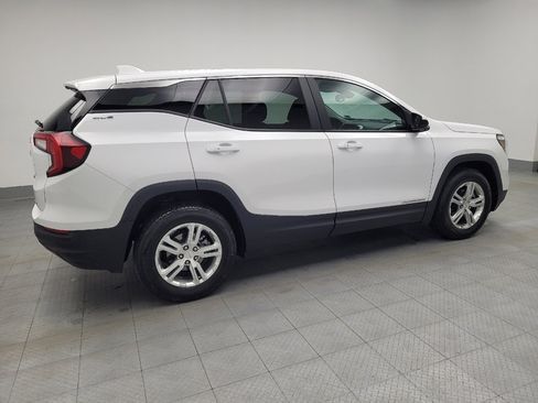 Used 2024 GMC Terrain SLE image 10