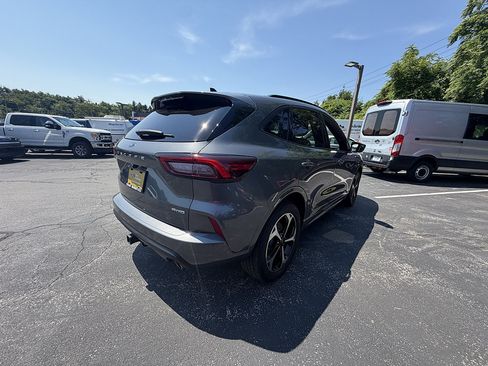 Certified 2023 Ford Escape ST-Line Select w/ Tech Pack #2 AWD/4WD image 7