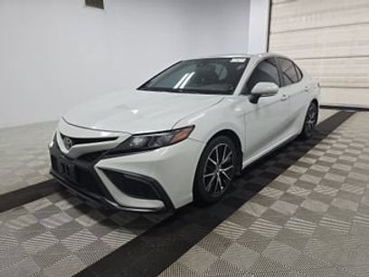 Used 2022 Toyota Camry SE w/ Convenience Package