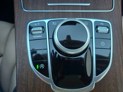 Used 2020 Mercedes-Benz C 300 4MATIC Sedan image 23
