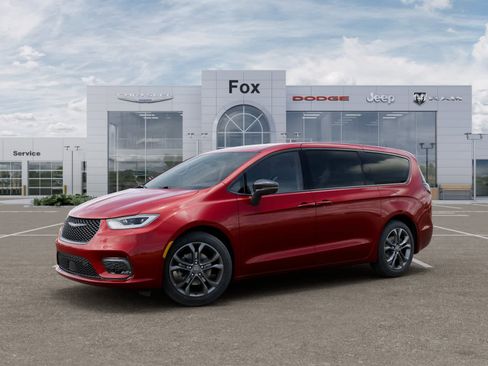New 2026 Chrysler Pacifica Select FWD image 2