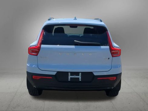 Used 2026 Volvo XC40 B5 Plus w/ Protection Package Premier AWD/4WD image 5