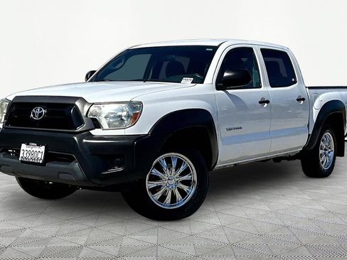 Used 2013 Toyota Tacoma 2WD Double Cab w/ Convenience Pkg image 3