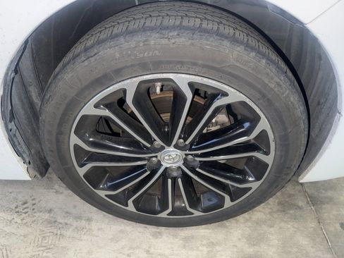 Used 2016 Toyota Corolla L image 19