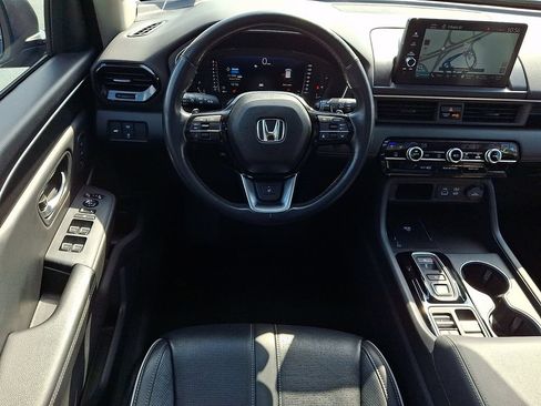 Used 2023 Honda Pilot Elite image 2