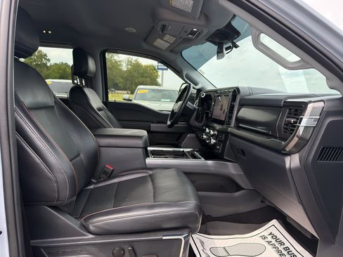 Used 2024 Ford F350 Lariat w/ Lariat Ultimate Package AWD/4WD image 21