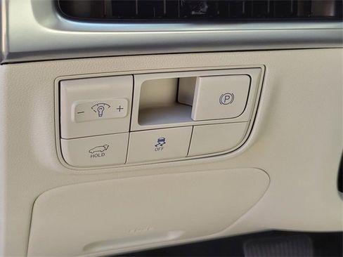 New 2026 Hyundai Tucson Limited image 16