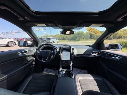 Used 2021 Ford Edge ST-Line image 28