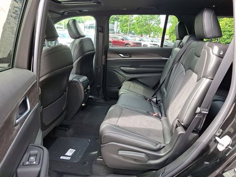 New 2026 Jeep Grand Cherokee L 4WD image 6