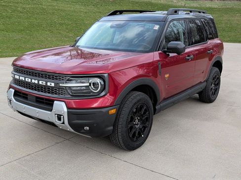 Used 2025 Ford Bronco Sport Badlands image 1