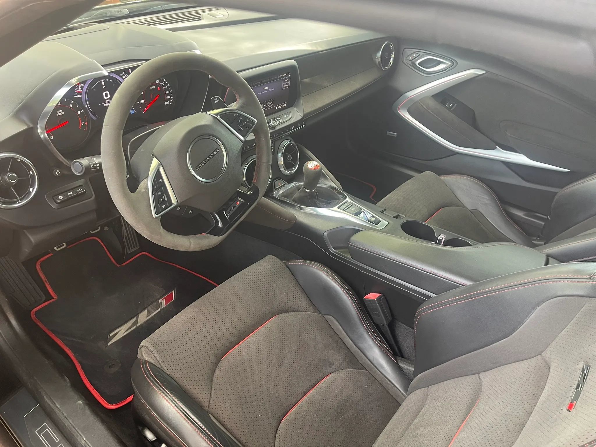 Used 2019 Chevrolet Camaro ZL1 RWD image 13