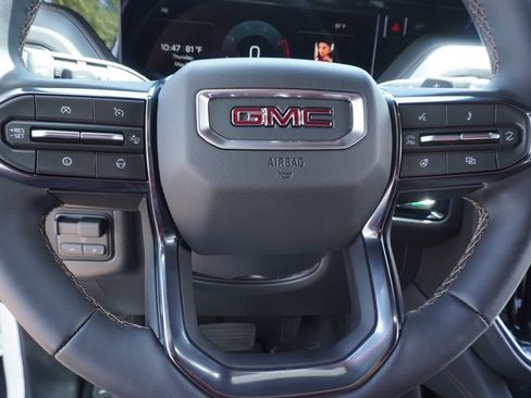 New 2026 GMC Yukon AT4 w/ AT4 Premium Plus Package AWD/4WD image 20