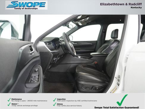 Used 2024 Jeep Grand Cherokee L Altitude image 13