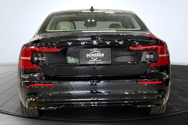 Certified 2025 Volvo S60 B5 Plus FWD image 5