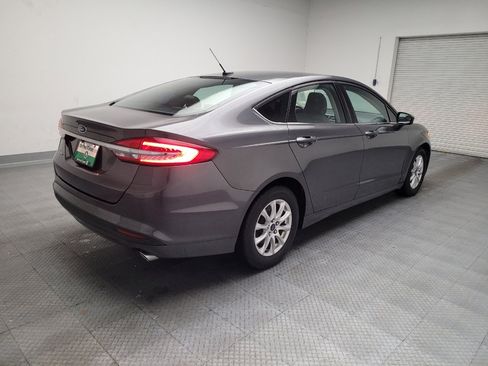 Used 2018 Ford Fusion S image 9