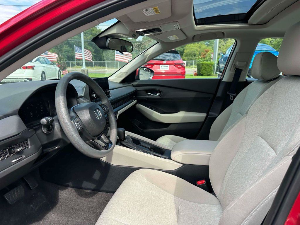 Used 2023 Honda Accord EX image 14