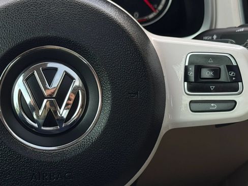 Used 2013 Volkswagen Beetle TDI FWD image 26