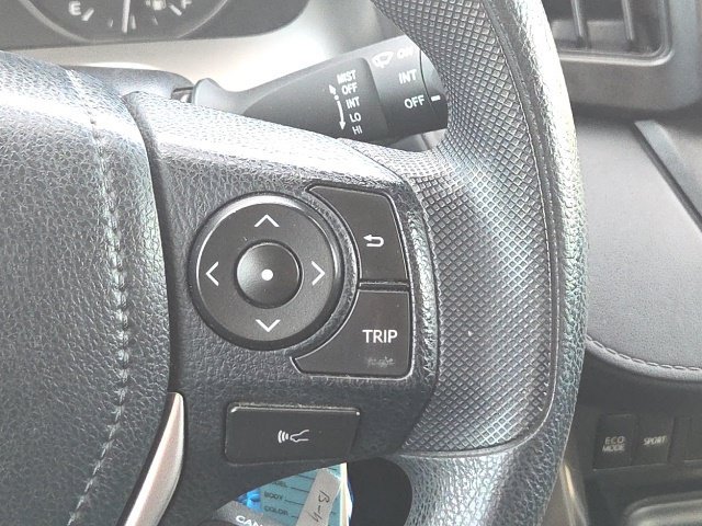 Used 2017 Toyota RAV4 LE w/ Carpet Mat Package FWD image 34