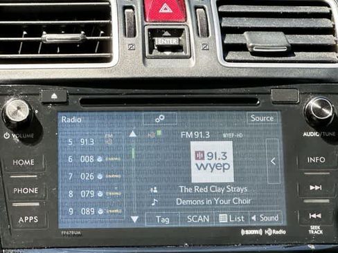Used 2017 Subaru Forester 2.5i Premium AWD/4WD image 11