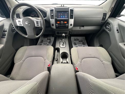 Used 2020 Nissan Frontier SV w/ Midnight Edition Floor Mats RWD image 3