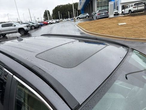 Used 2020 Toyota RAV4 XLE Premium image 10