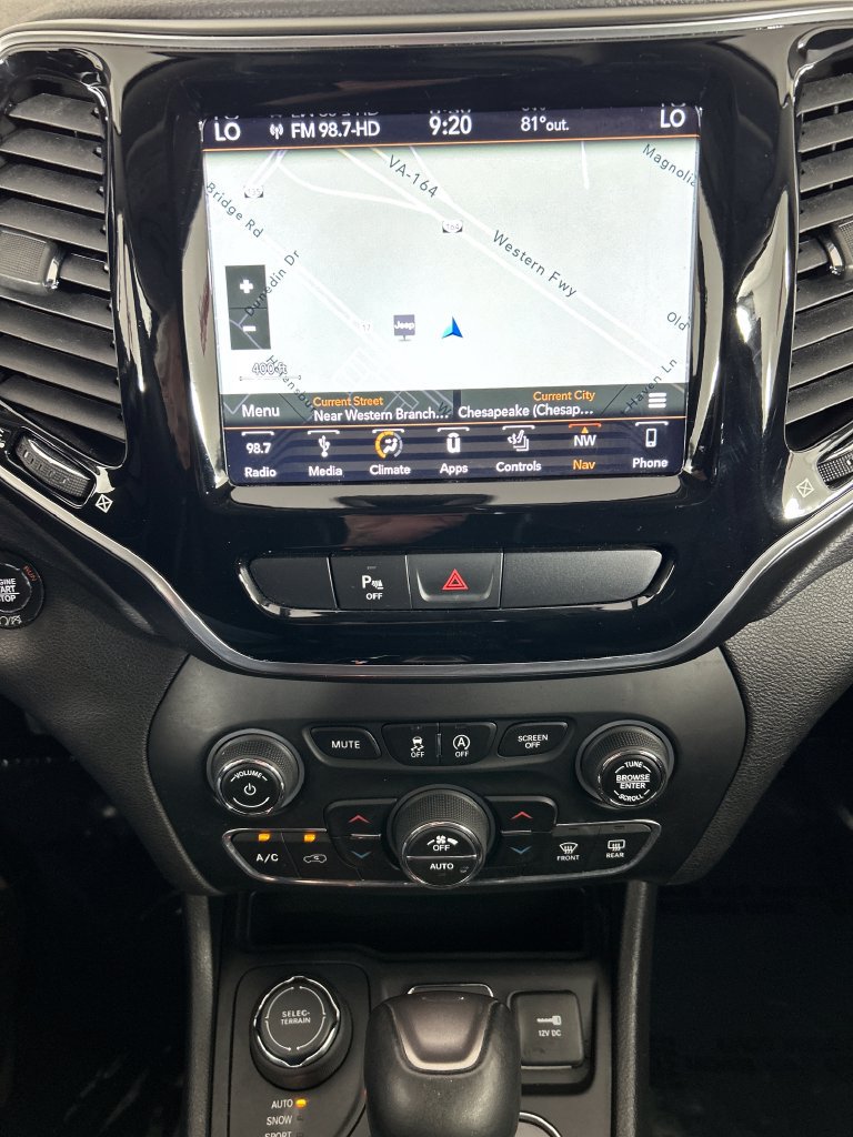 Used 2019 Jeep Cherokee Limited AWD/4WD image 15