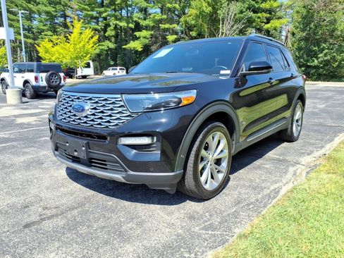 Used 2021 Ford Explorer Platinum w/ Equipment Group 601A AWD/4WD image 4