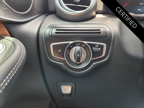 Used 2022 Mercedes-Benz GLC 300 image 23