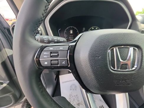 Certified 2025 Honda Pilot EX-L image 16