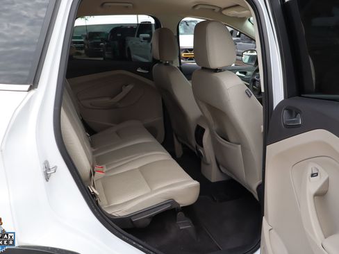 Used 2017 Ford Escape SE FWD image 29