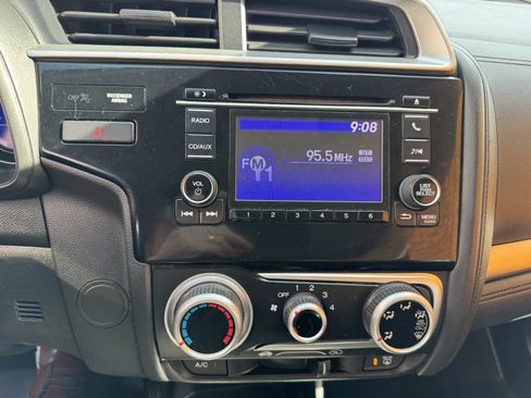 Used 2017 Honda Fit LX image 25