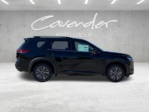 New 2026 Nissan Pathfinder SV image 17
