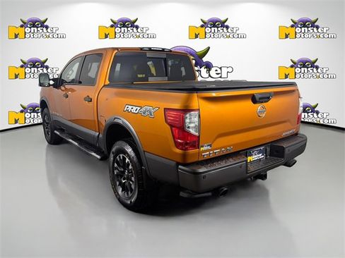 Used 2019 Nissan Titan PRO-4X image 7