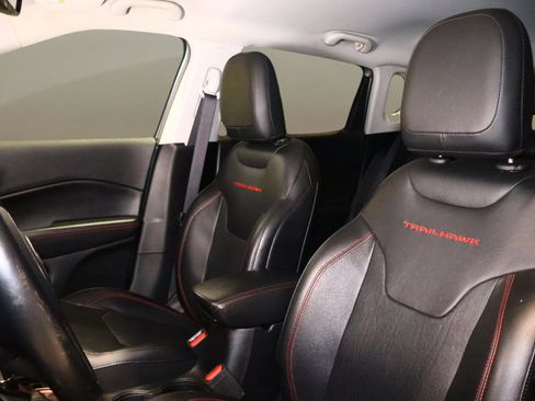Used 2019 Jeep Compass Trailhawk w/ Leather Interior Group image 18