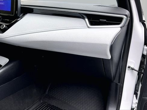 Used 2024 Toyota Corolla SE FWD image 19