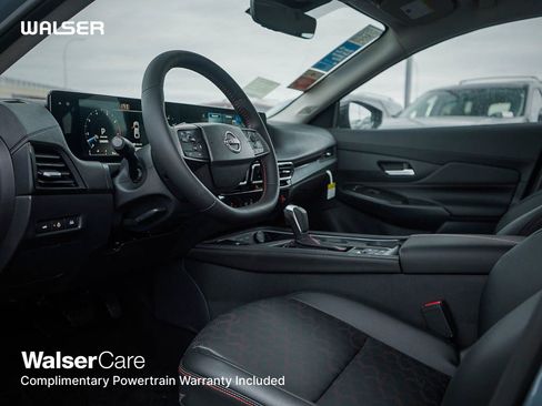 New 2026 Nissan Sentra SR w/ SR Premium Package FWD image 16
