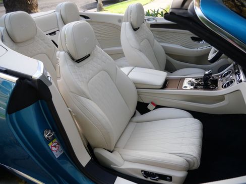 New 2026 Bentley Continental GTC AWD/4WD image 16