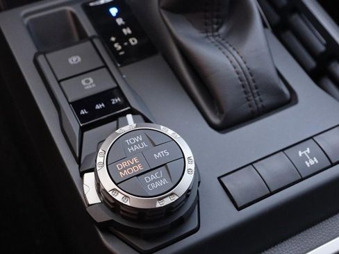 New 2025 Toyota Tacoma TRD Off-Road image 19