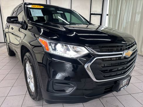 Certified 2020 Chevrolet Traverse LS w/ LPO, Floor Liner Package FWD image 2