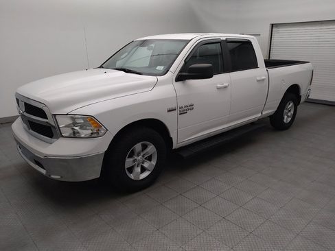 Used 2020 RAM 1500 Classic SLT RWD image 2